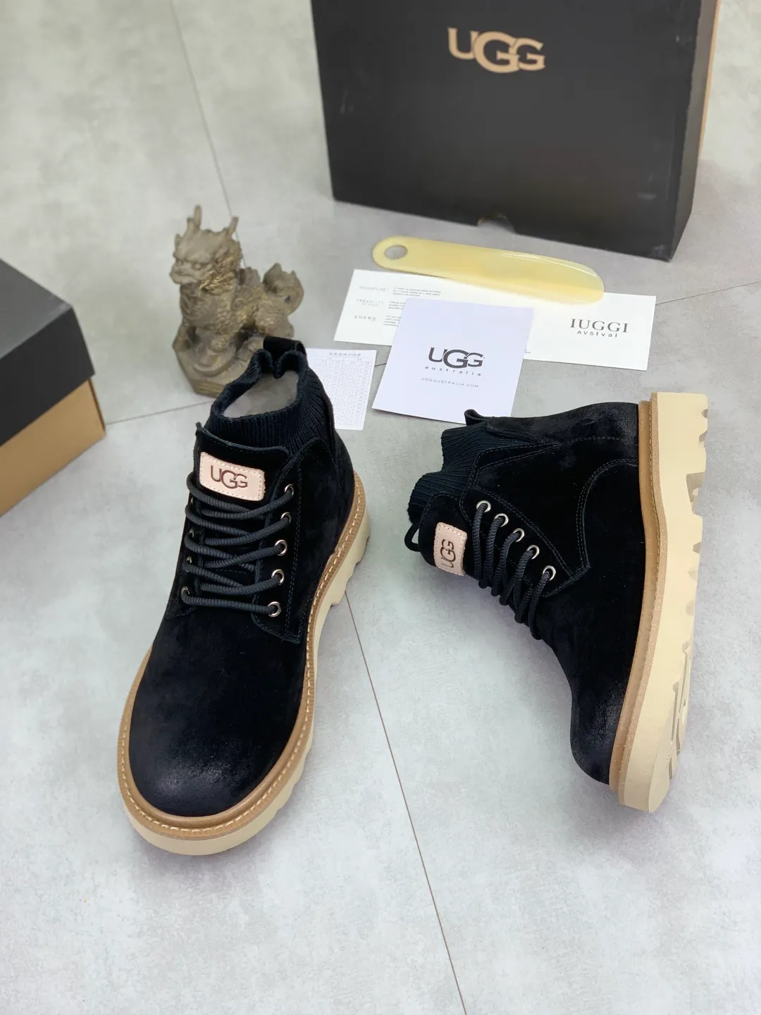 Men's men's shoes P620 New arrival🆕🆕🆕 IUGGI Men's British retro Martin boots Winter new men's outdoor hiking boots First layer of cowhide on the outside Wool on the inside Comfortable and warm Rubber outsole Non-slip and firm Trendy and fashionable Casual and versatile Size: 39-44 (45 customized) Color: three colors